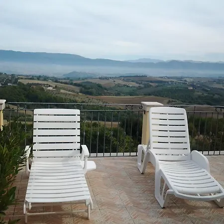 La Terrazza Sull'umbria Appartement Pesciano